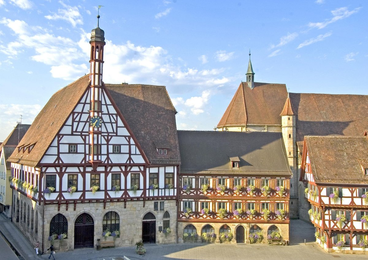 Mehr über den Artikel erfahren Generalsanierung des historischen Rathauses, Forchheim