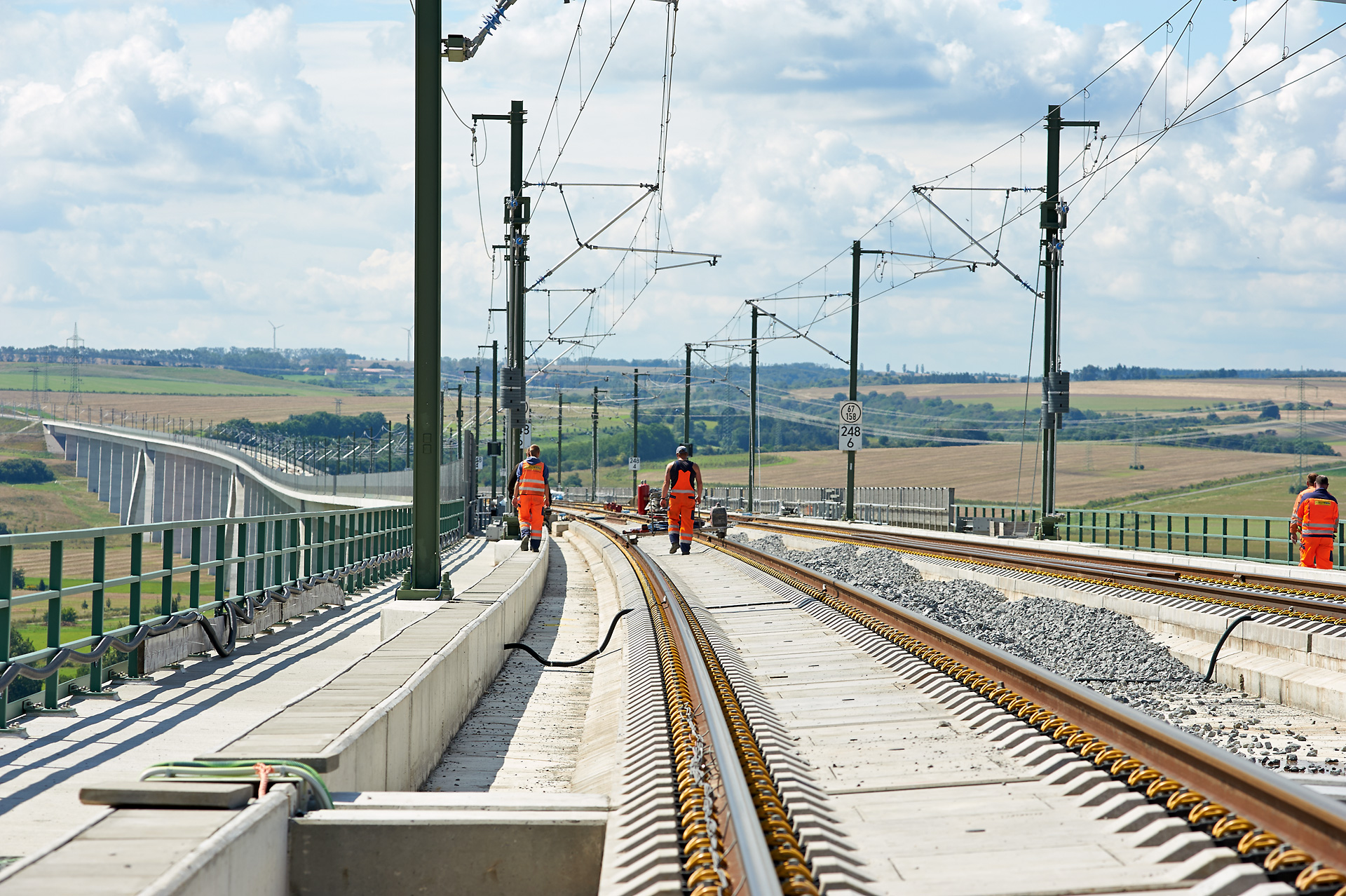 Mehr über den Artikel erfahren Verkehrsprojekt Deutsche Einheit 8.1, Neubaustrecke Ebensfeld – Erfurt